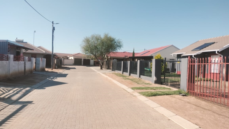  Bedroom Property for Sale in Kimberley Rural Northern Cape